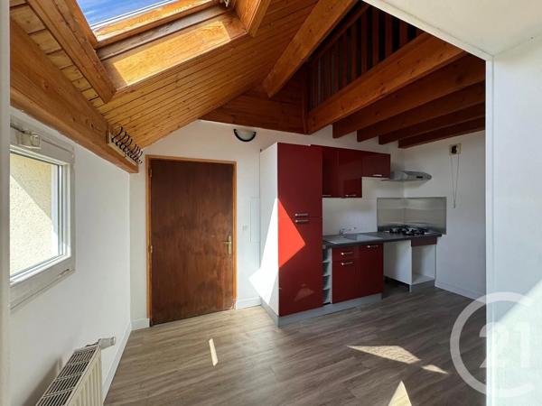 Immeuble à vendre  491 m 2   ST DENIS LES SENS  - 89