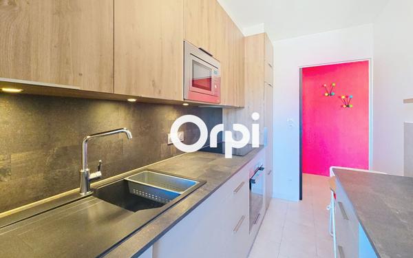 Appartement à vendre    3 pièces • 59,60 m2 Sanary-sur-Mer