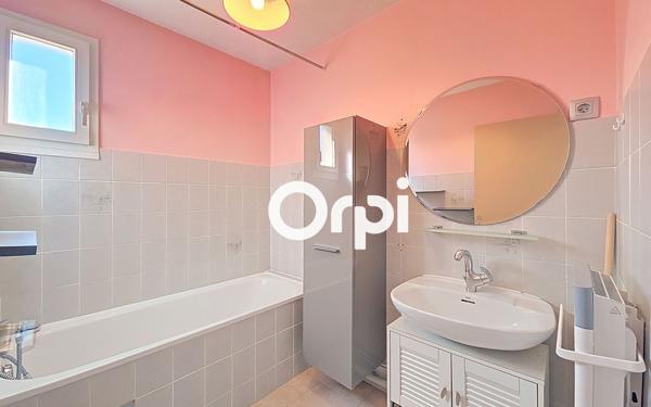 Appartement à vendre    3 pièces • 59,60 m2 Sanary-sur-Mer