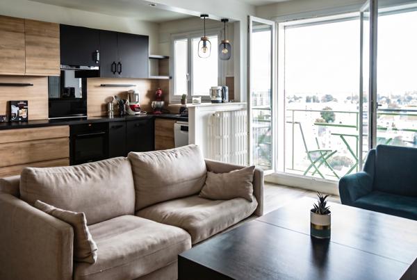 Appartement
         3 pièces
        - 57 m² 285 000 € *