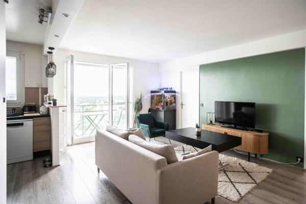 Appartement
         3 pièces
        - 57 m² 285 000 € *