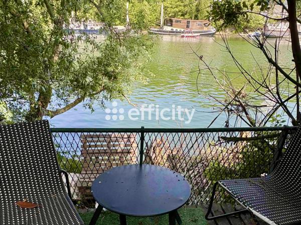 Maison
         4 pièces
        - 65 m² Bien prestige 698 000 € *