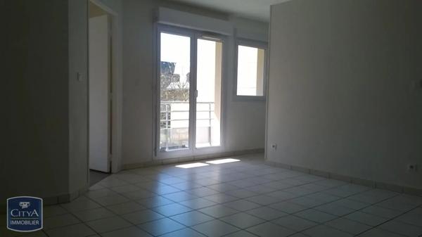 Appartement à louer 2 pièces 55.15m²