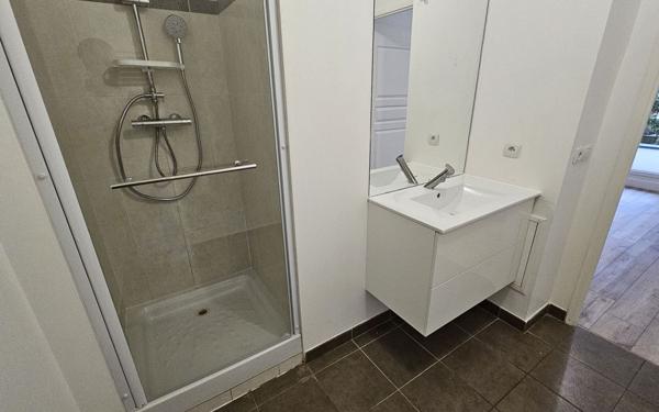 Appartement à vendre    2 pièces • 41,86 m2 Dammarie-les-Lys