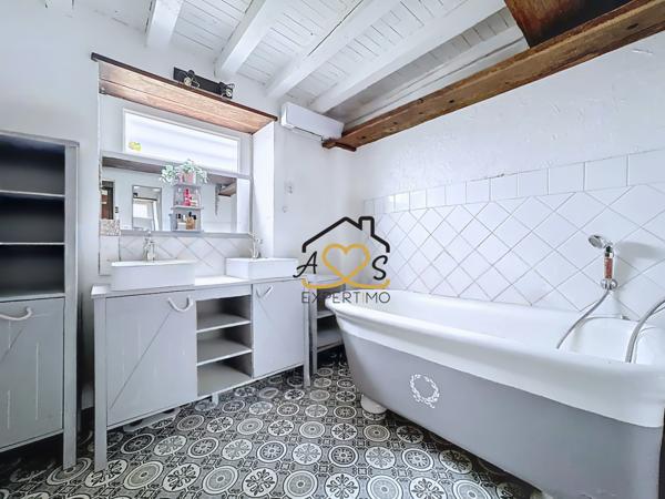 Saint-Priest-Bramefant (63310) CORPS DE FERME - PISCINE - DÉPENDANCES - ST PRIEST DE BRAMEFANT 63310