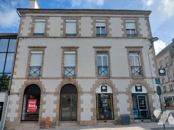 Appartement T3 à vendre - Pontivy (56300)

Situé à Pontivy, au coeur du Morbihan en Bretagne,...