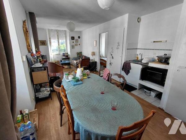 Appartement T3 à vendre - Pontivy (56300)

Situé à Pontivy, au coeur du Morbihan en Bretagne,...