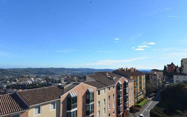 Appartement à louer    2 pièces • 37,95 m2 Grasse