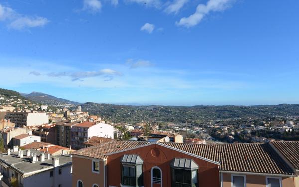 Appartement à louer    2 pièces • 37,95 m2 Grasse
