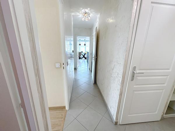 Location / Appartement T4