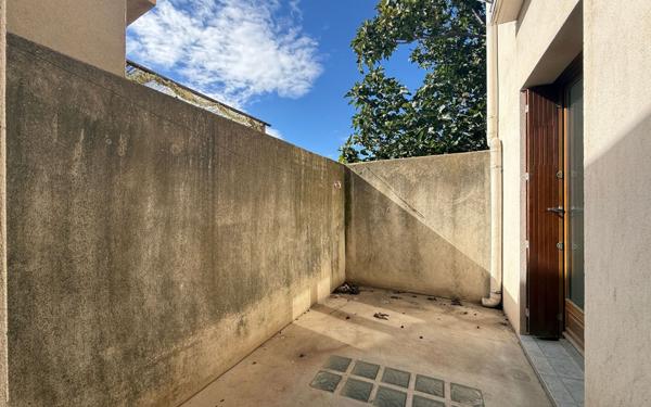 Maison à louer    5 pièces •  Espira-de-l'Agly