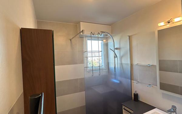 Appartement à louer    3 pièces • 62,75 m2 Châtillon