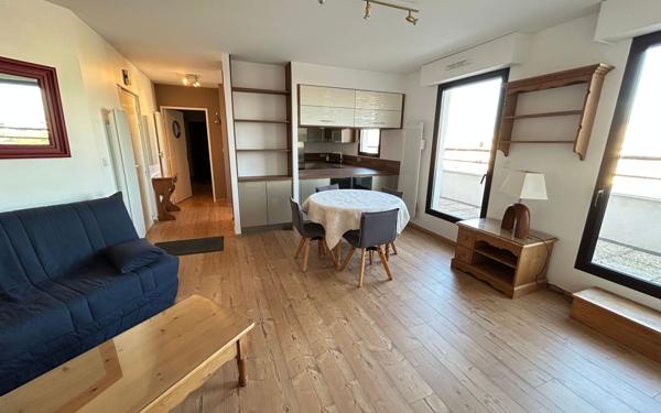 Appartement à louer    3 pièces • 62,75 m2 Châtillon