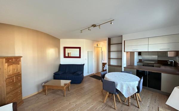 Appartement à louer    3 pièces • 62,75 m2 Châtillon