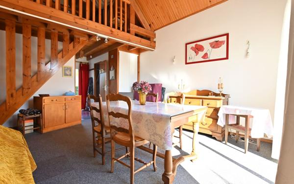 Maison à vendre    4 pièces • 87 m2 Rue