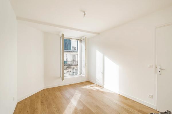 Appartement Paris 15 e - QUARTIER COMMERCE