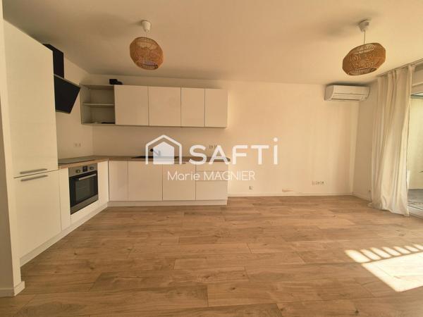 Quartier résidentiel recherché - Beau T2 de 43m2 avec terrasse 14m2 et parking privatif dans une résidence sécurisée, proche centre ville  COGOLIN