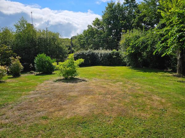 Terrain constructible proche étang de Sandun à Guérande