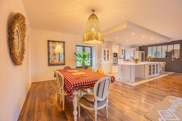 Vente Maison226 m² - 7 Pièces - VALLET (44330)