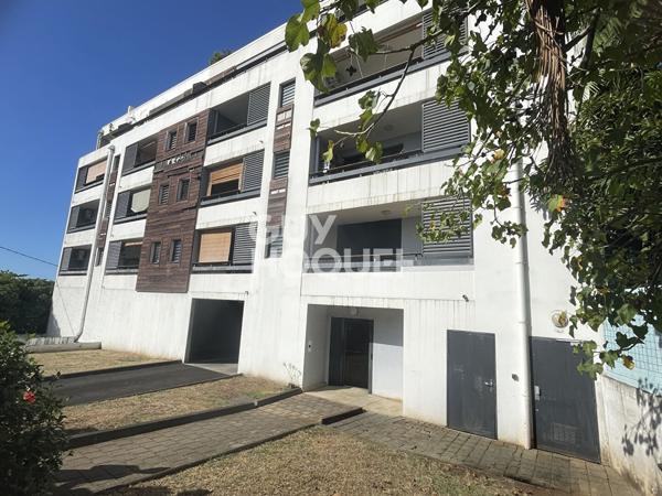 STE-CLOTILDE T1 28 m² + VARANGUE ET PARKING - PROCHE CLINIQUE & UNIVERSITÉ