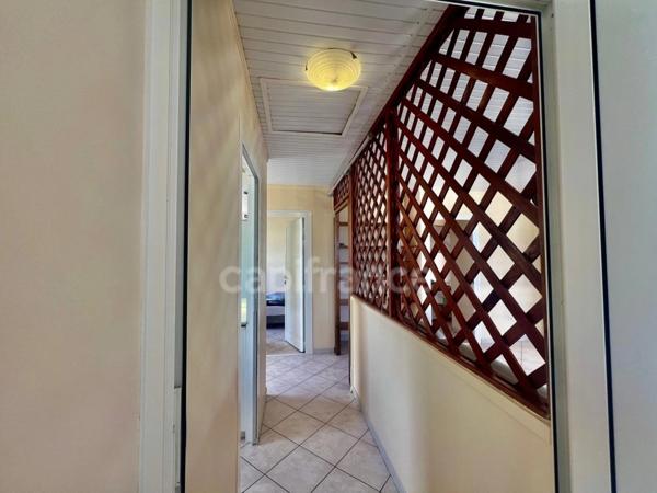 À vendre Ensemble immobilier 3 logements à Dizac LE DIAMANT (972)Vue magique sur le Rocher du Diamant