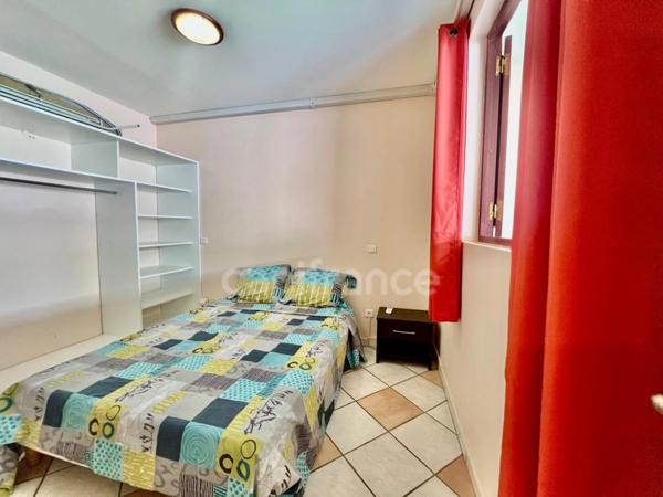 À vendre Ensemble immobilier 3 logements à Dizac LE DIAMANT (972)Vue magique sur le Rocher du Diamant