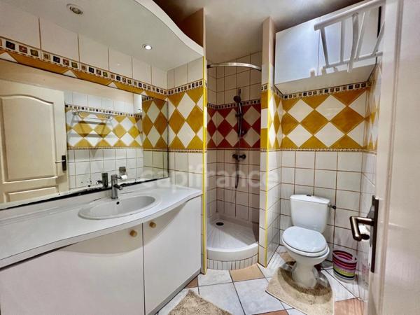 À vendre Ensemble immobilier 3 logements à Dizac LE DIAMANT (972)Vue magique sur le Rocher du Diamant