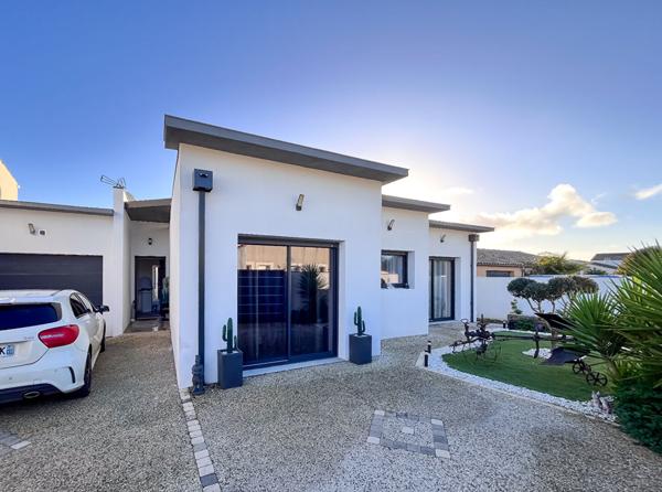 Maison 5 pièce(s) 138 m2 + maison T2 28 m2, Sainte soulle 17220