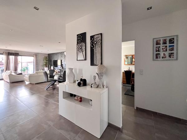 Maison 5 pièce(s) 138 m2 + maison T2 28 m2, Sainte soulle 17220