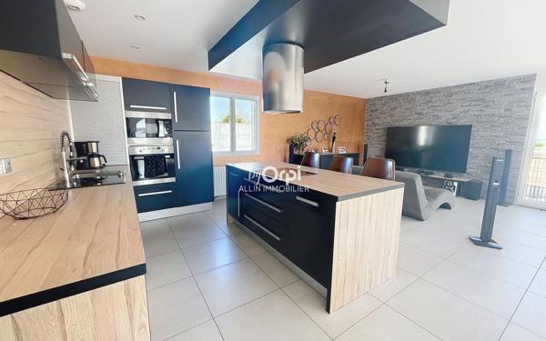 Maison à vendre    5 pièces •  Estivareilles