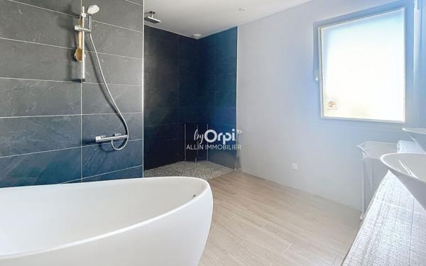 Maison à vendre    5 pièces •  Estivareilles