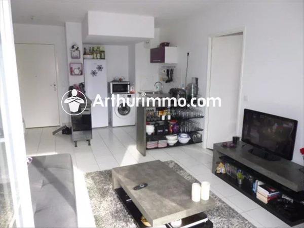 Location                                                      Appartement
                        
                     2 pièces                      33 m2                     à Lieusaint