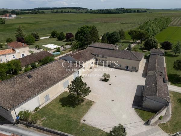 COGNAC – A VENDRE MAGNIFIQUE PROPRIETE