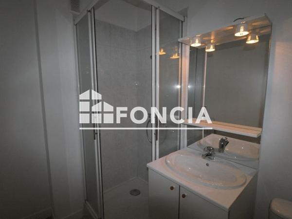 Location Studio 27.4 m² - 5 ET 7 RUE GARBIEL DIDIER Echirolles 38130