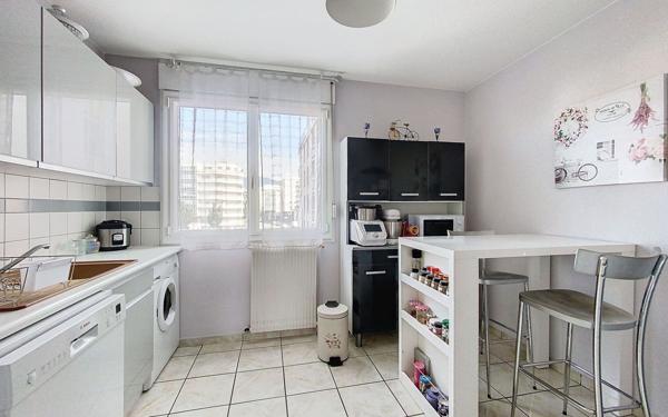 Appartement à vendre    3 pièces • 65 m2 Annemasse