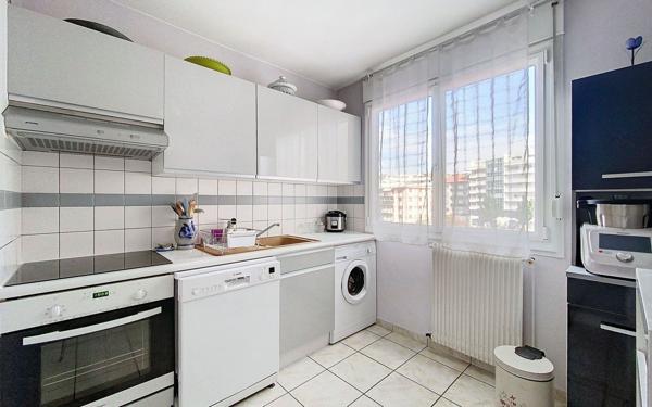 Appartement à vendre    3 pièces • 65 m2 Annemasse