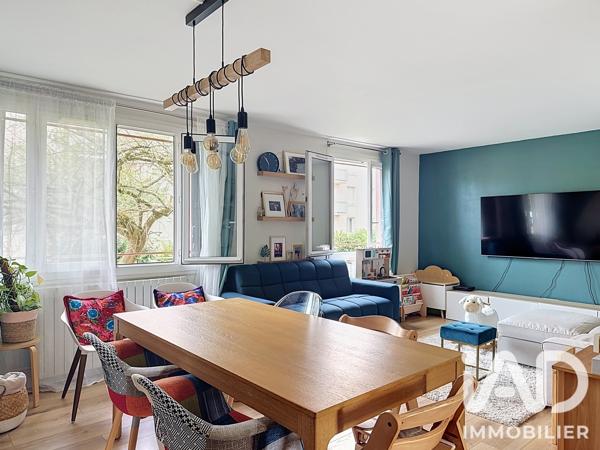 Appartement à vendre 5 pièces 81,05 m² Le Mesnil-le-Roi