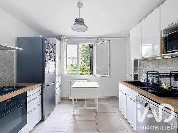 Appartement à vendre 5 pièces 81,05 m² Le Mesnil-le-Roi