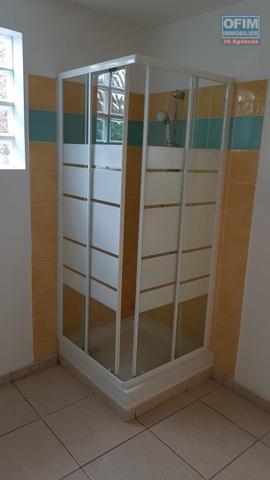 A vendre charmant appartement duplex de type F3 d'environ 60 m² proche centre ville le Tampon