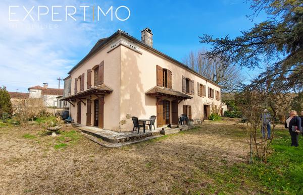 Verteillac (24320) Viager libre et un viager occupé pour cet ensemble immobilier type longère de deux logements Homme de 73 ans