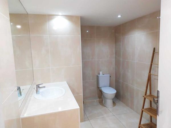 T3 avec grande terrasse en formule tout inclus, loué vide ou meublé