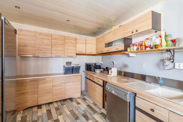 73460 - GRESY-SUR-ISERE - MAISON FAMILIALE - SPACIEUSE - JARDIN