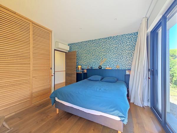 Maison
         8 pièces
        - 328 m² Bien prestige 2 500 000 € *