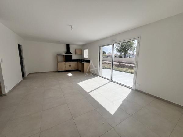 Location Neuve-2 chambres-Garage
