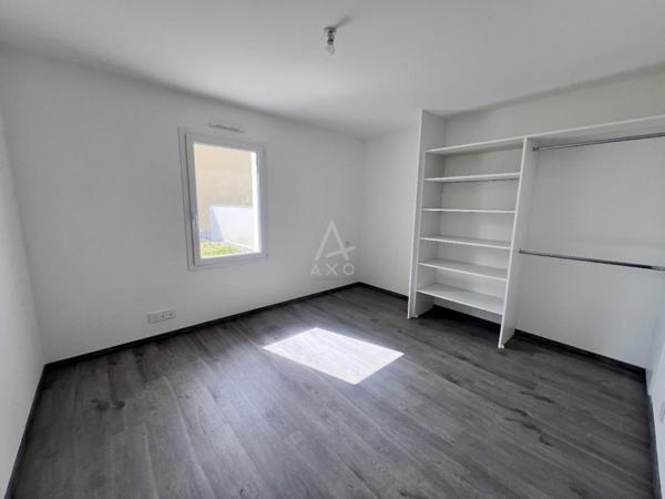 Location Neuve-2 chambres-Garage