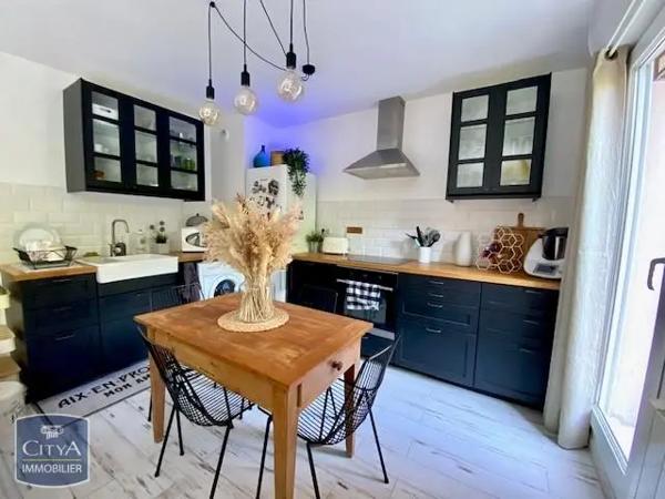 Appartement à louer 2 pièces 42.9m² Aix-en-Provence (13090)