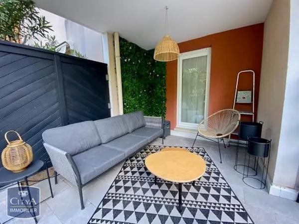 Appartement à louer 2 pièces 42.9m² Aix-en-Provence (13090)