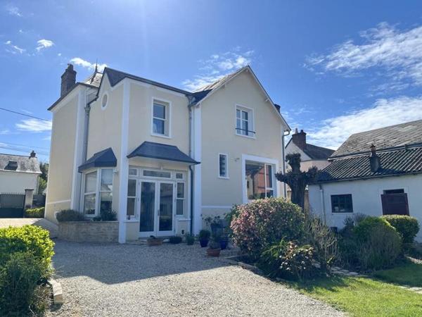 Maison à vendre |  Bourges |  6 pièces | 183 m²