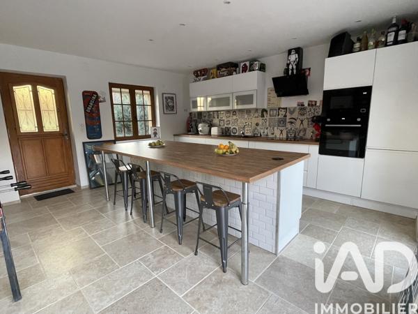 Maison à vendre 6 pièces 139 m² La Neuville-lès-Bray