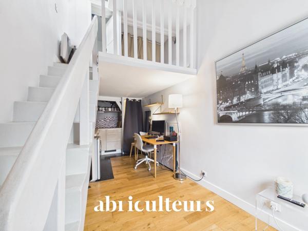 Studio en duplex calme en vente à Paris 1er (75001)